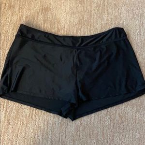 Time and Tru black swim shorts sz 2x
